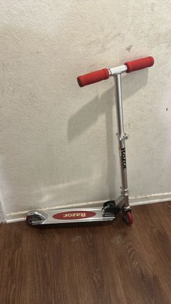 Razor scooter