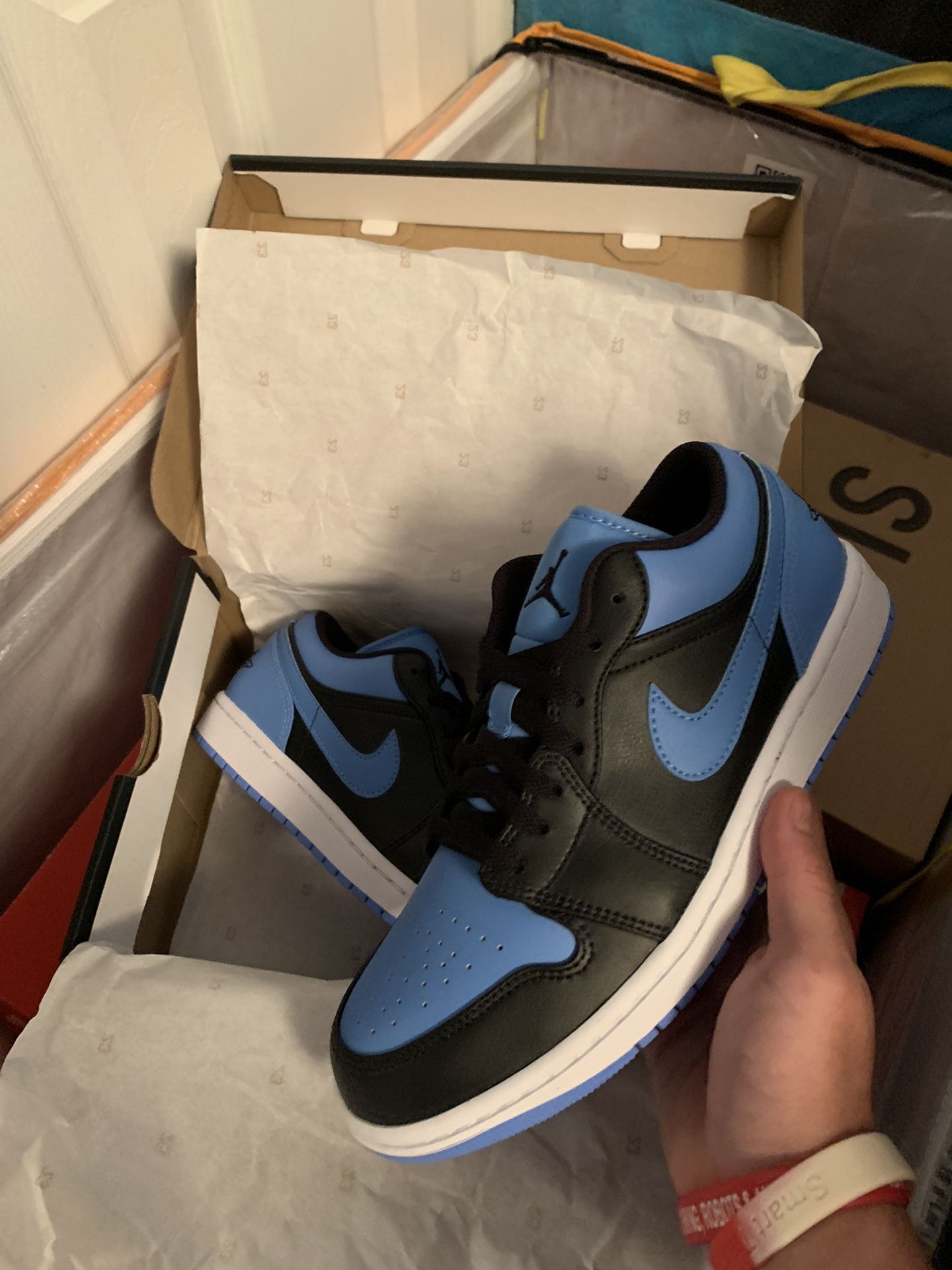 Jordan 1 Low Black University Blue Size 7m