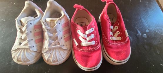 Sz 4 Adidas &  Vans