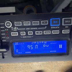 Double usb reader with pitch  