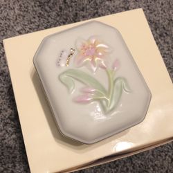 Lenox Tiger Lily Box