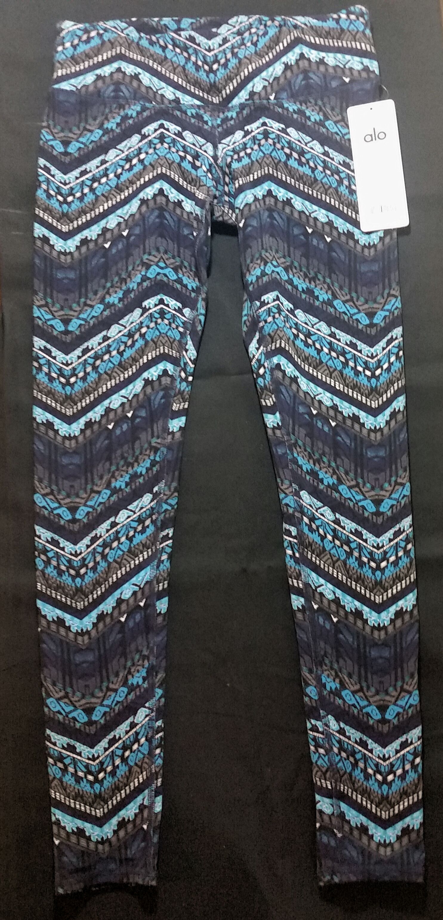 ALO YOGA SWEATPANTS (large) for Sale in Los Angeles, CA - OfferUp