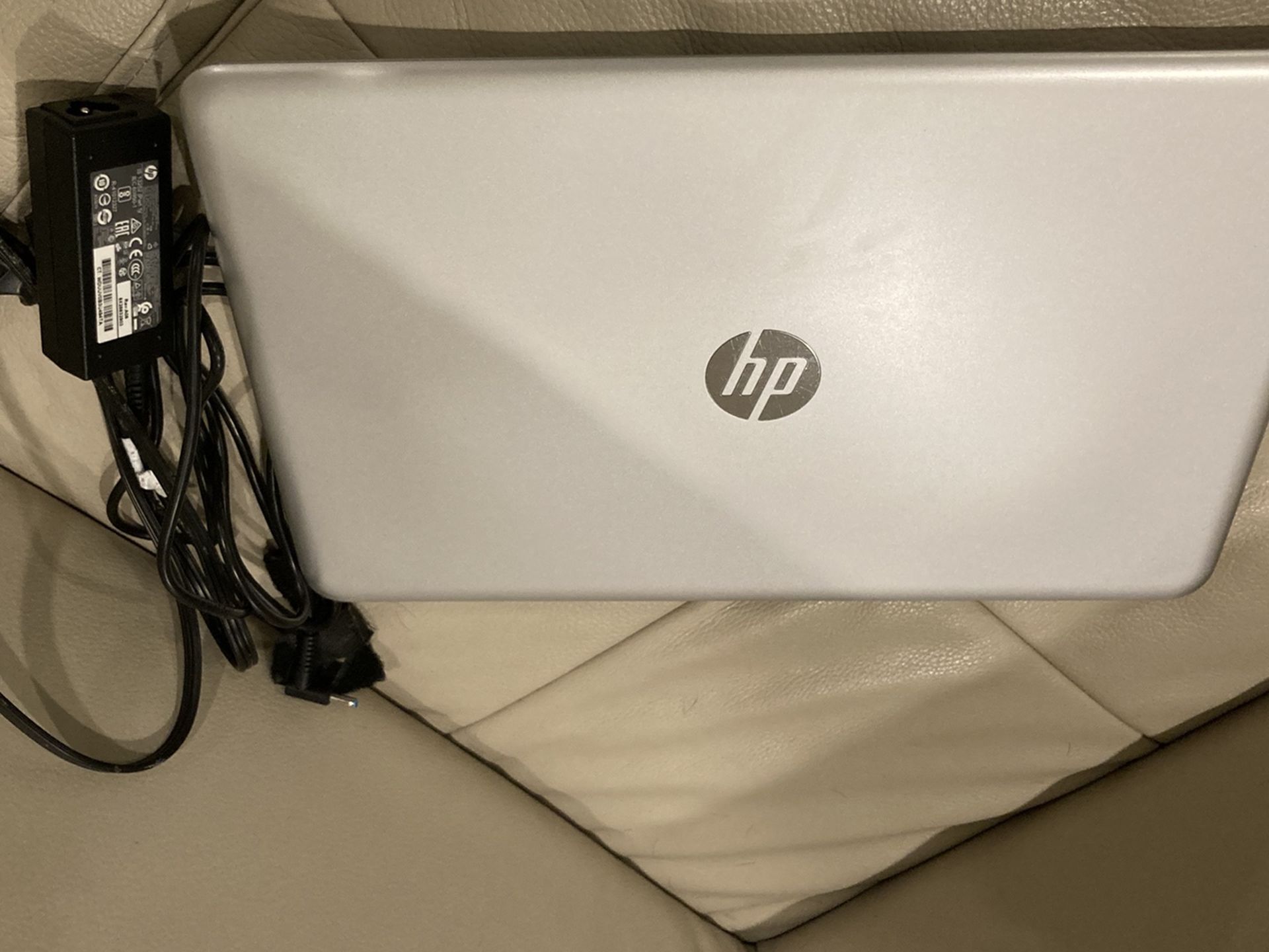 Hp 2uh7m6v laptop