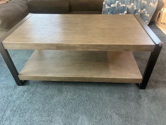 Mor Furniture Pinnacle Coffee Table In Gray