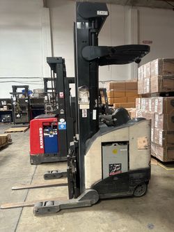 Reach picker/ forklift for sale