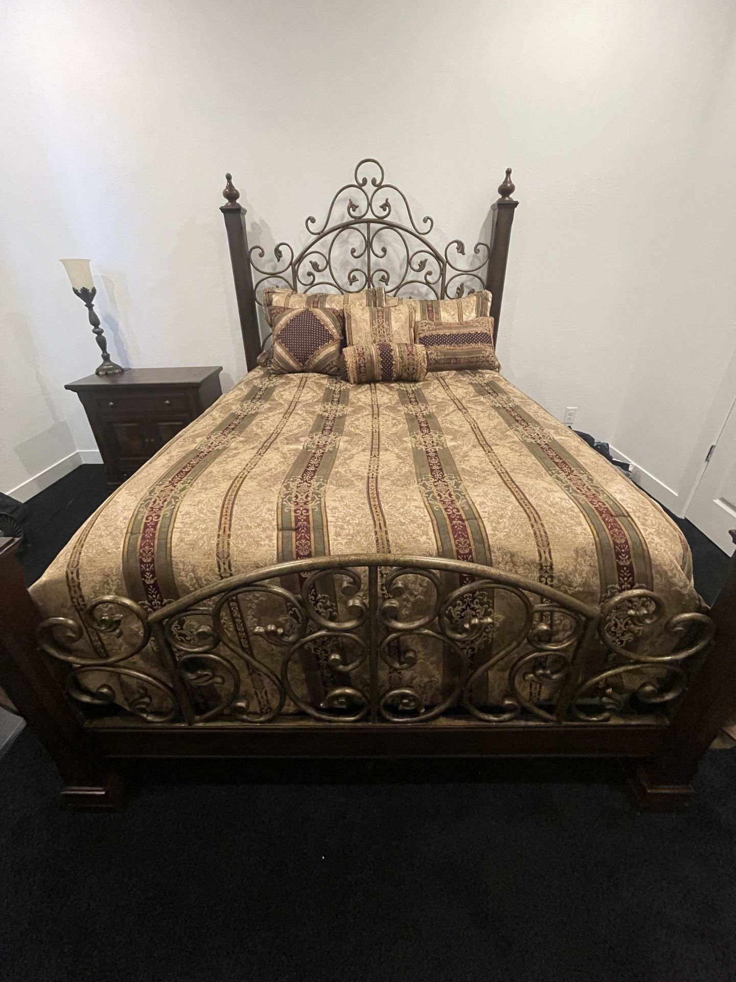 Heavy Duty Queen Size Bedroom Set