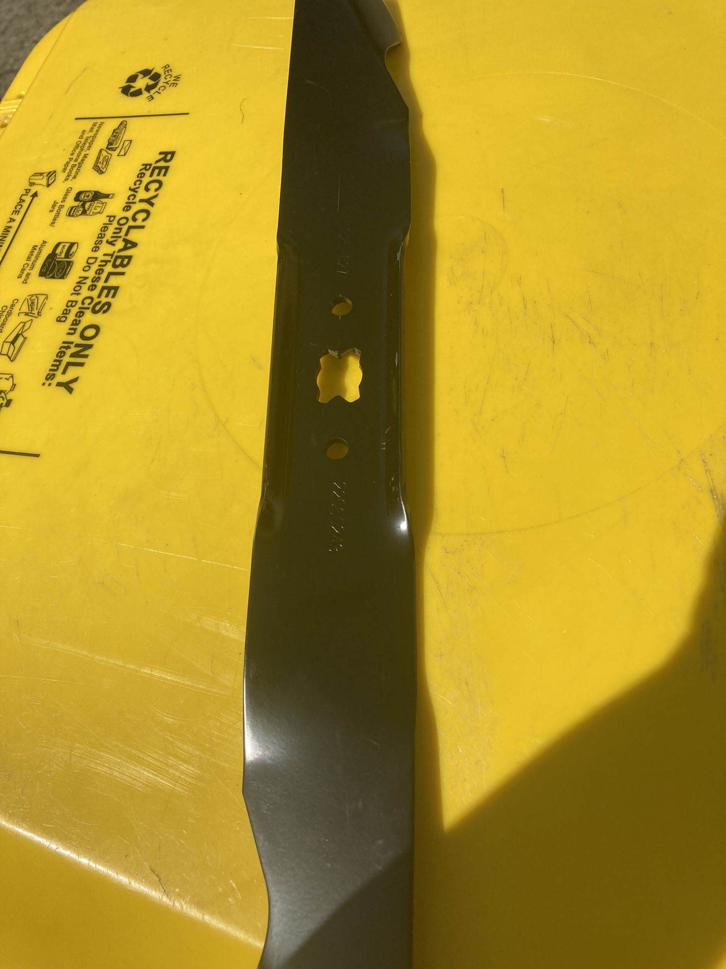 STENS 325-827 COMMERCIAL MULCHING BLADE FOR CUB CADET YARDMAN
