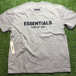 Essentials Tee M