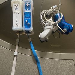 (2) Nintendo Wii Controllers Tested