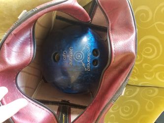 Bowling ball (comes with bag)