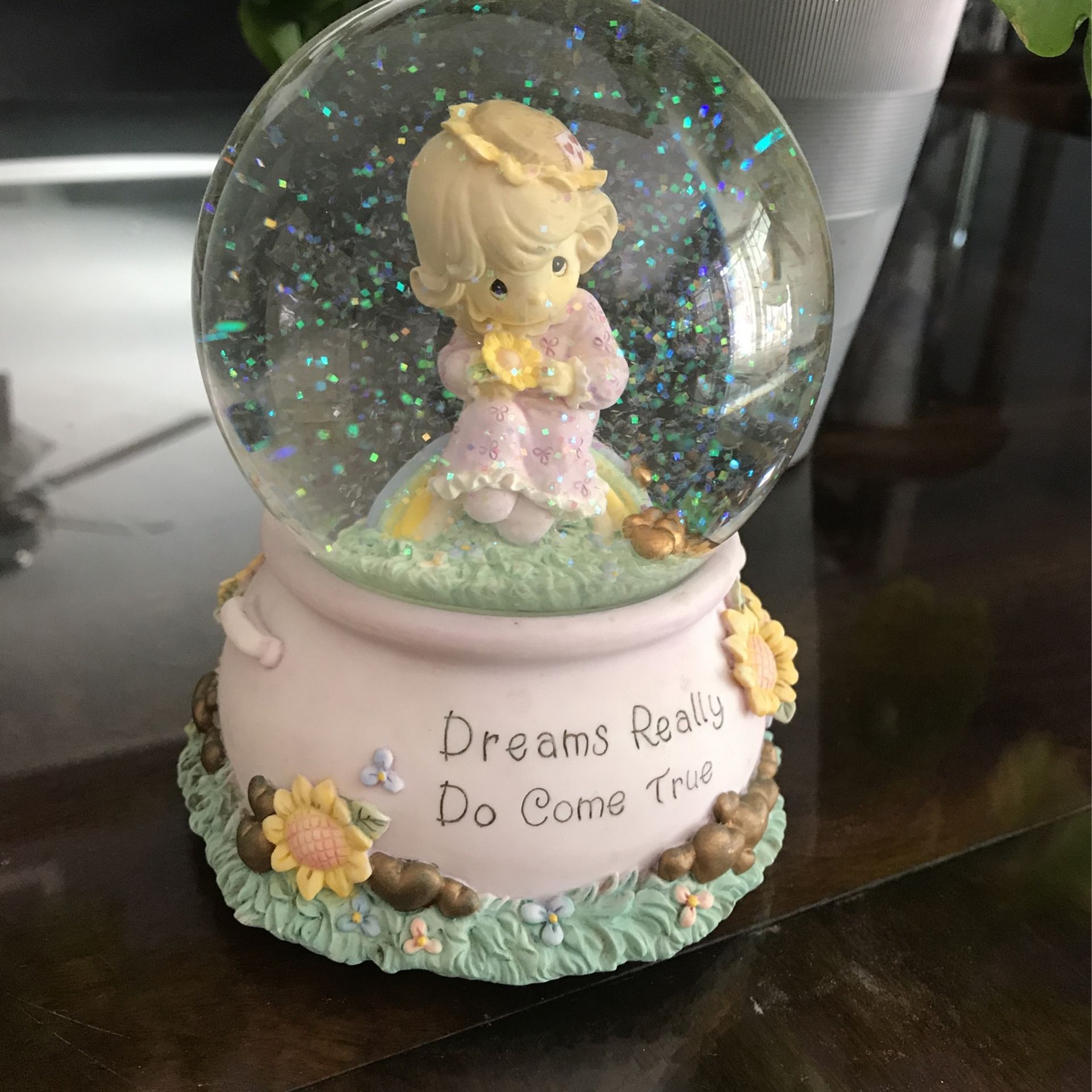 Water Globe Precious Moment’s