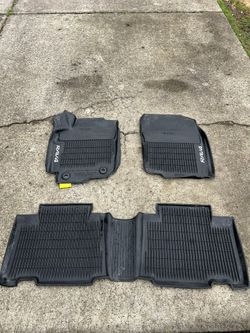Toyota RAV4 Floor Mats 