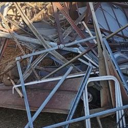 FREE SCRAP METAL HAS TO GO TODAY - PASADENA FIRST COME FIRST SERVE