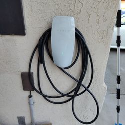 Tesla Charger 