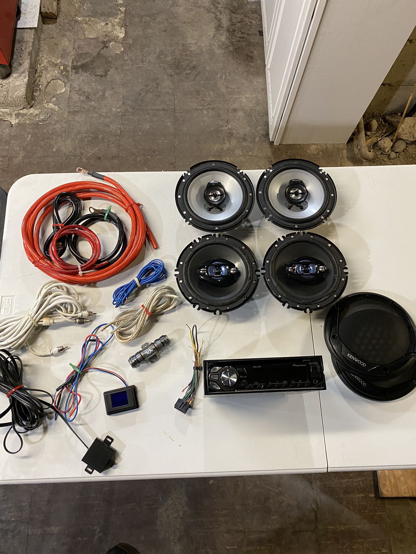 Car stereo speakers and amp kit