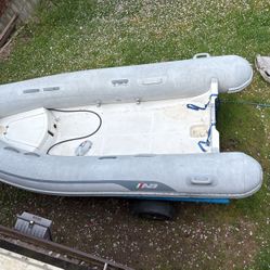 9’ Zodiac With 25 HP Yamaha Engine