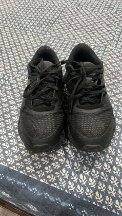 Steel toe shoes