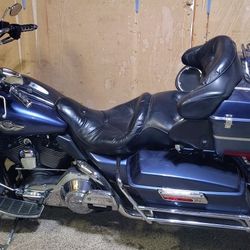 Harley Davidson Ultra Glide 100 Anniversary Edition 