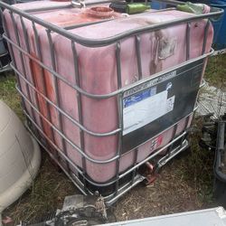 250 Gallon Plastic Tote 