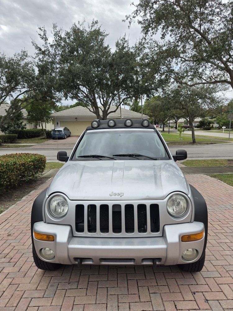 2004 Jeep Liberty