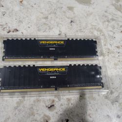 Vengeance LDX DDR4 RAM 64GB (32X2)