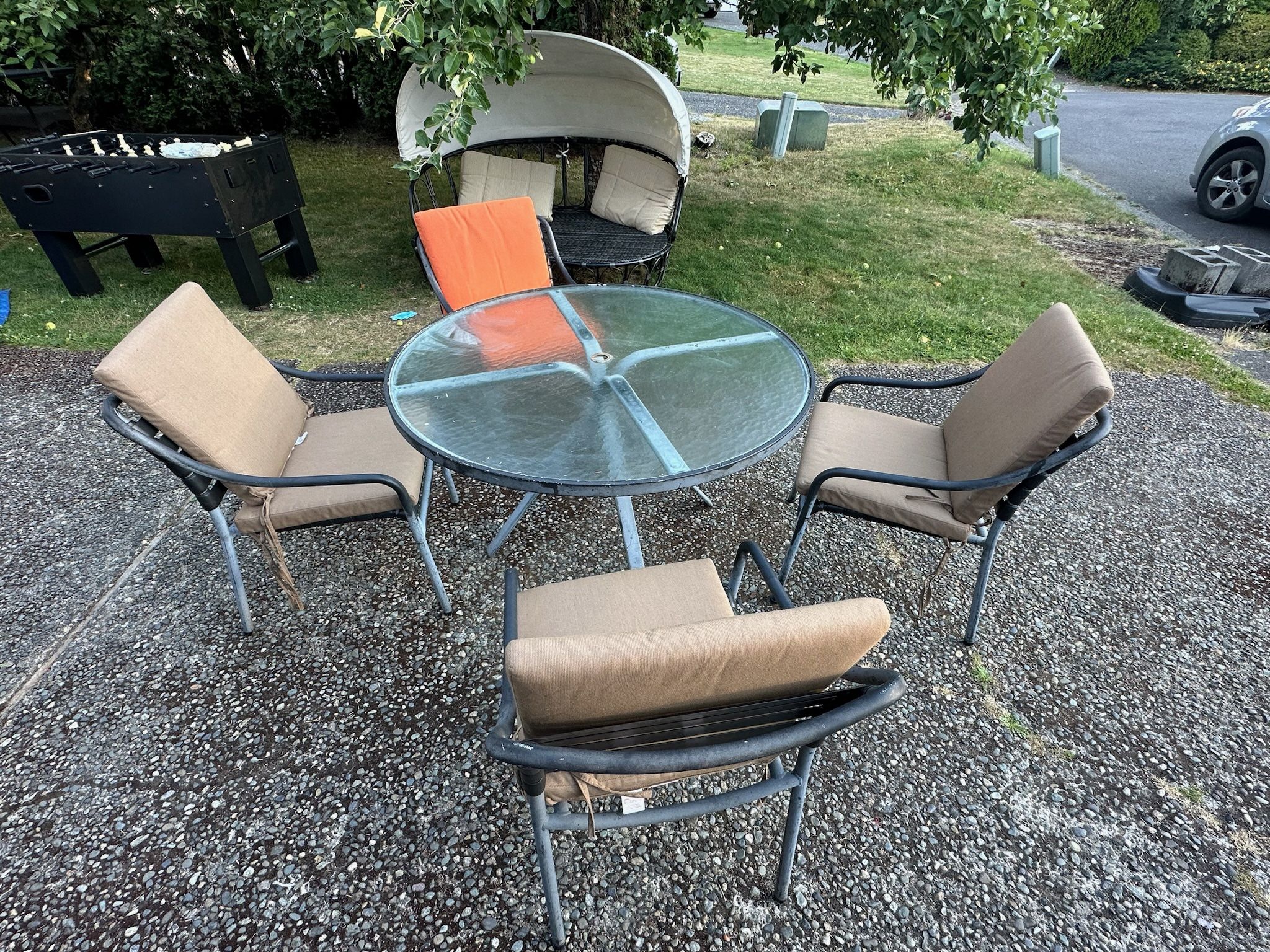 Outdoor patio cycle glass table and chairs set
