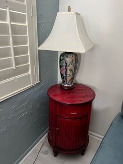 Red Faux Bamboo / Reed Round Side Table