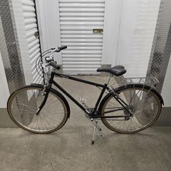 Breezer Downtown EX 8-Speed City Bike - 19" Frame (L) - Excellent Condition