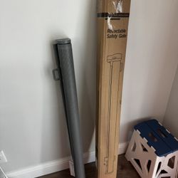 Gate, safety retractable 42”tall