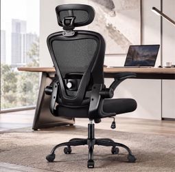 Ergonomic Mesh Office Chair with Adjustable Height Black Contemporary Ergonomic Adjustable Height Swivel Upholstered Desk Chair