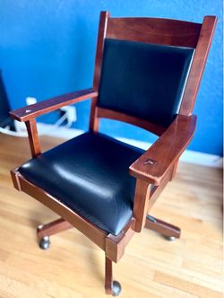 Stickley Mission Solid Cherry & Leather Swivel Desk Chair (Model 91-323-A-SW-LB)
