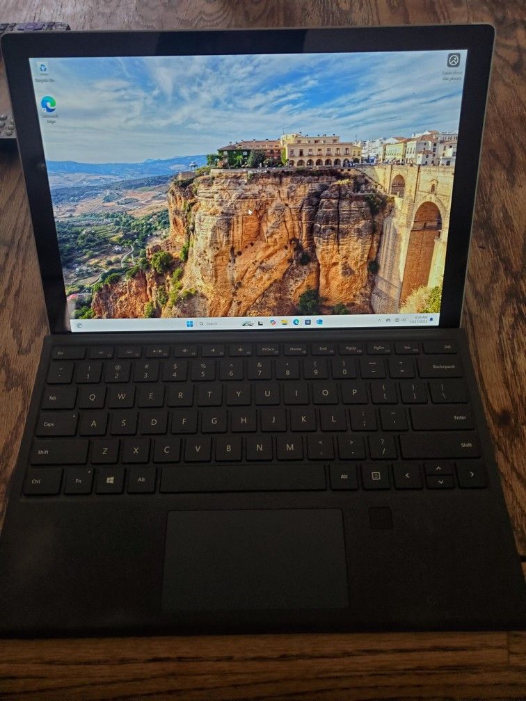 Microsoft Surface Pro 5 Windows 11 Pro i5-7300