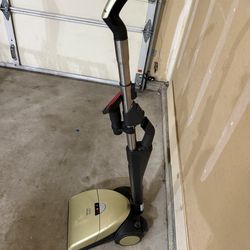 Miele ART upright vacuum