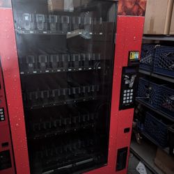 Glass Front Coke Vending Machine 