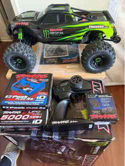Traxxas Maxx new open box