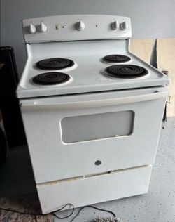 GE Coil Electric Stove