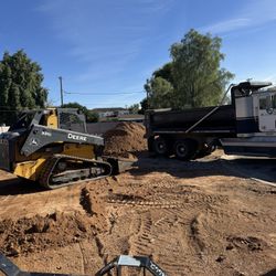 2017 John Deere 331g 