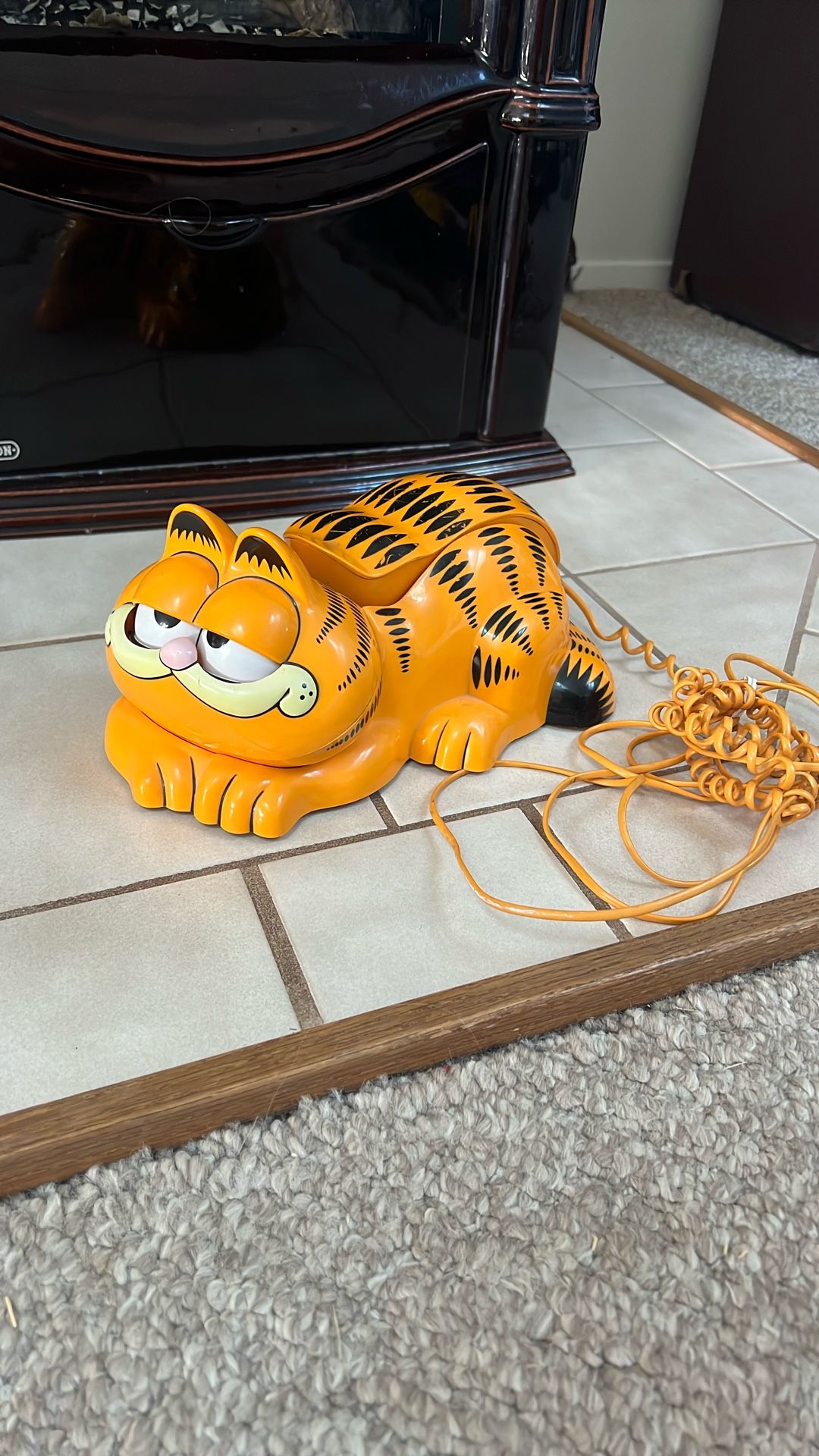 Vintage Garfield phone
