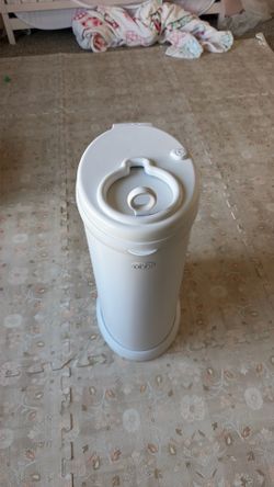 Ubbi Diaper Pail CLEAN