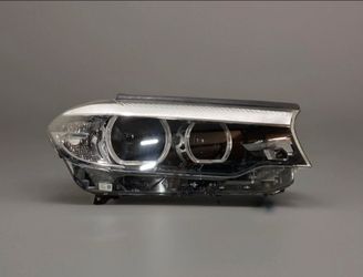 2017-2020 BMW 530i LED Incandescent Signal Right Headlight Used OEM SHELL