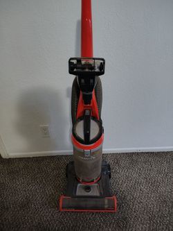 Carpet vacuum