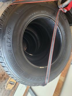 Michelin defender LTX/ M/S all season tires