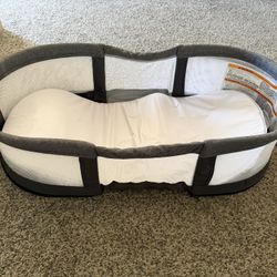 Baby Delight Snuggle Nest Portable Bassinet