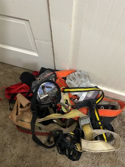 Tree Climbing & Arborist Safety Gear Bundle – Harness, Lanyards, Hooks, Tool Belt & More