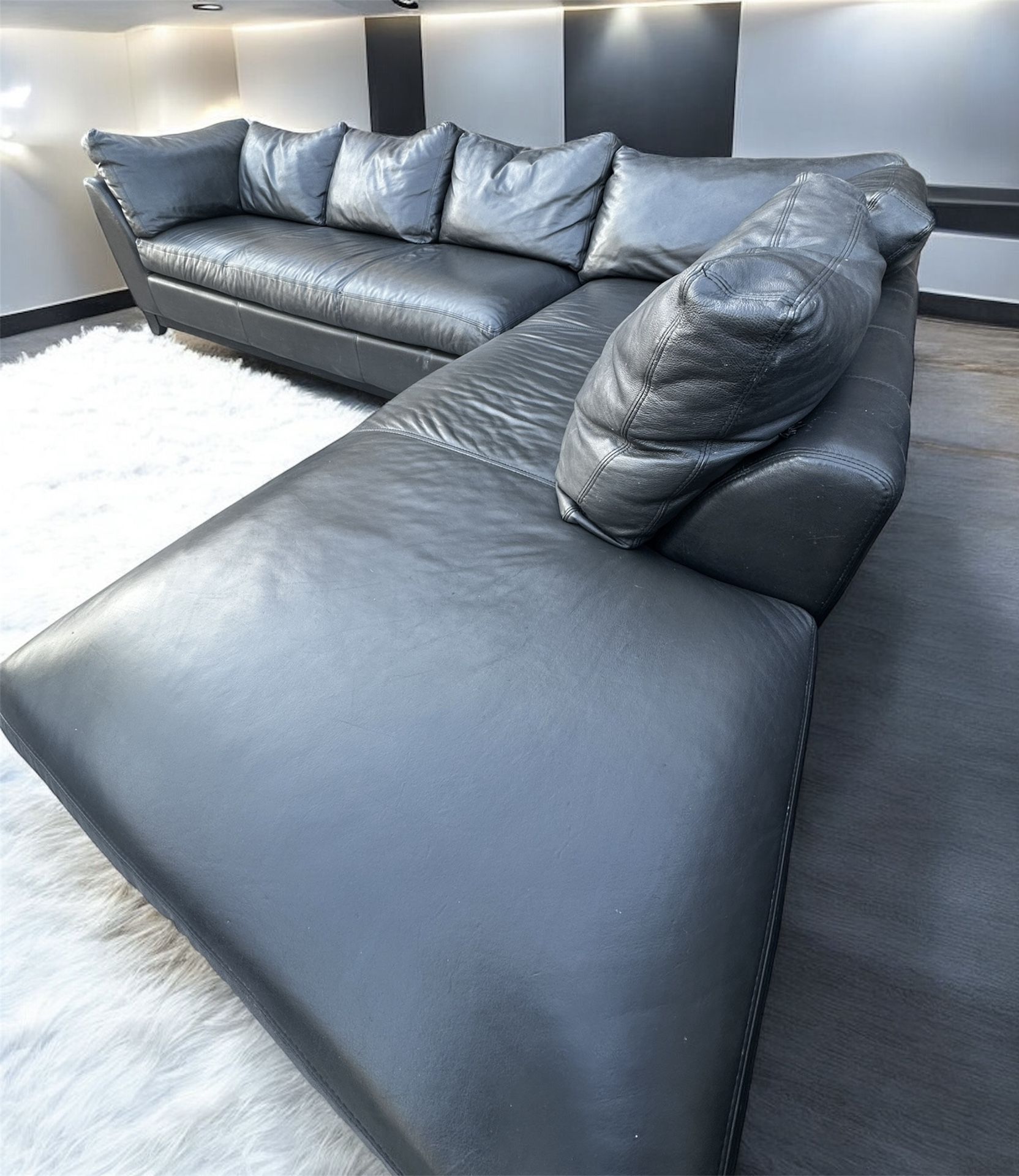 Free Delivery Grey Genuine Leather Sectional Couch 