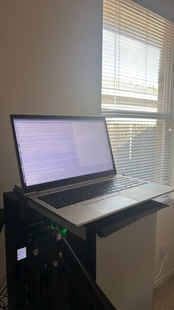 HP Elitebook 840 G8 (with Charger)