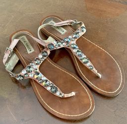 Steve Madden Size 8 Crystal Embellished Thong Sandals