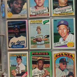 Baseball Card Binder With 70 Pages Full  Of Vintage Baseball Cards
