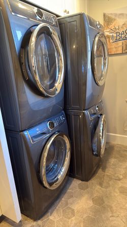 Dual stack washers an dryers