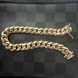 10k Gold Bracelet Semi Hollow